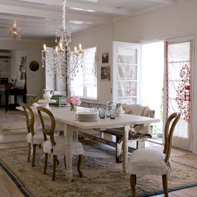  shabby style kitche. white pillows on the chairs, orint othnament carpet on the floor