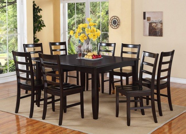 black table with black chairs