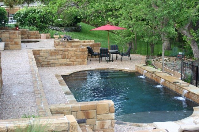Amazing Pool Ideas Perfect For Small Backyards - Decor ...