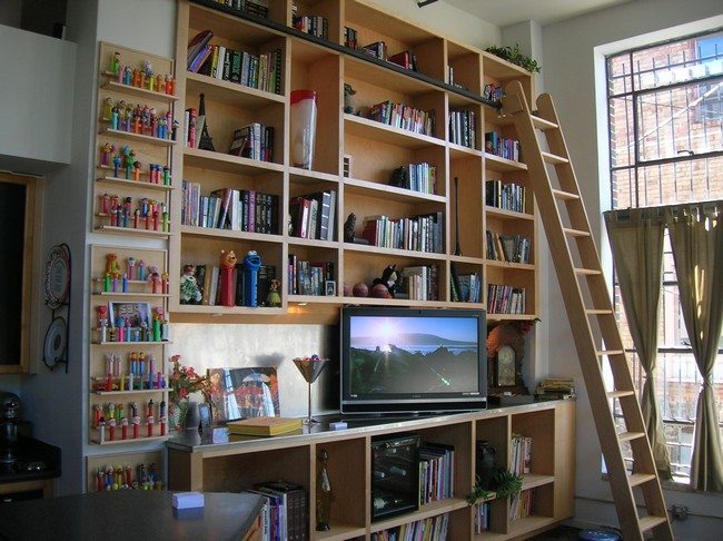 Bookshelf with in-built TV stand