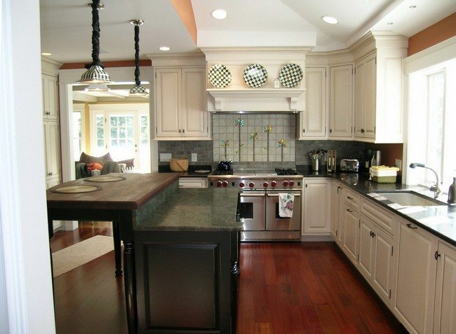 Well-decorated kitchen