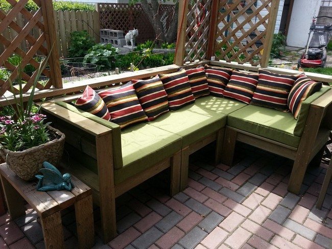 Wooden side bench