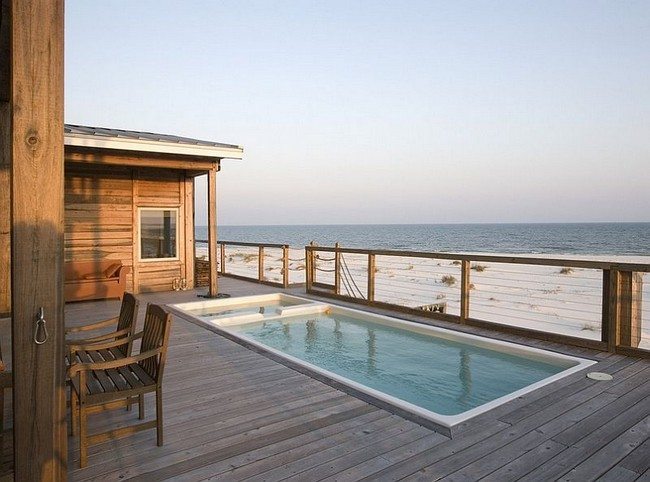 Small oceanview pool on the deck shapes a relaxing retreat [Design: Habitat Post & Beam] 