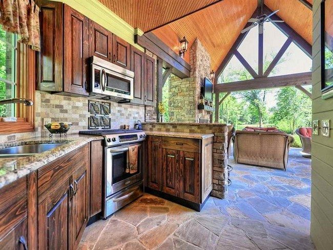 Appealing rustic kitchen design