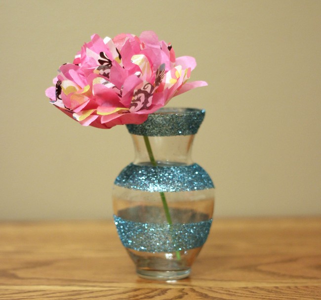 Glass vase with glittery ribbon