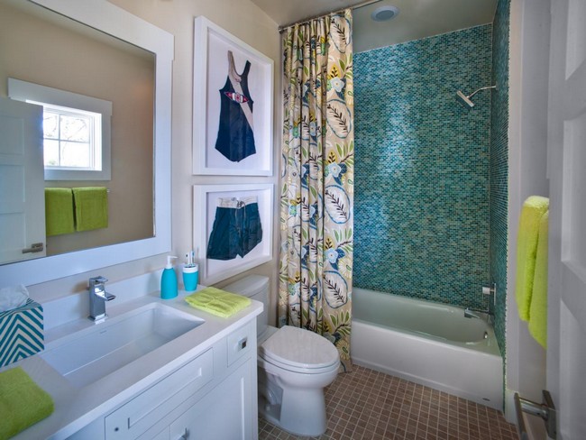 Shower curtain with colorful and exuberant prints