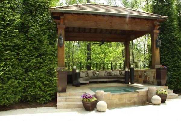 Gazebo with Jacuzzi, bringing you comfort at a better level