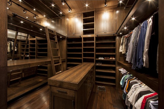 Rustic-style men’s closet that makes for the perfect man cave