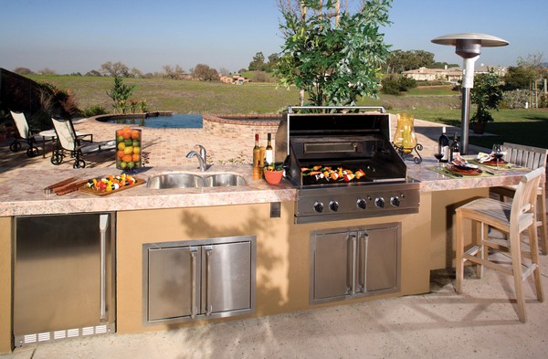 Outdoor kitchen with swimming pool