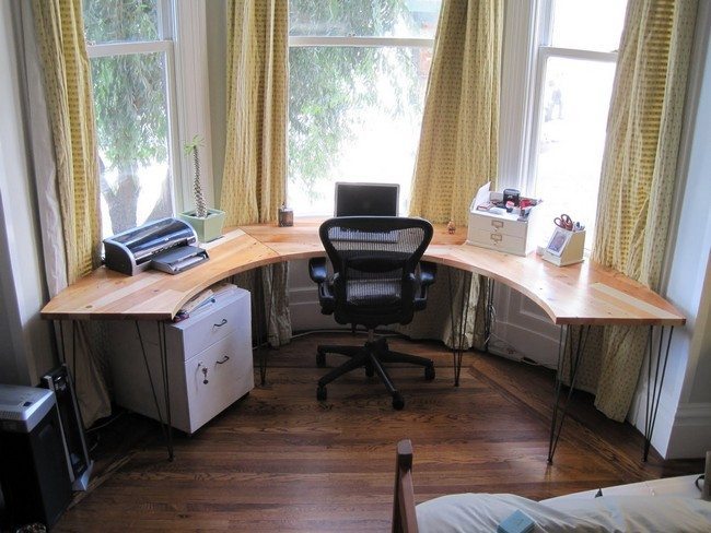 All You Should Know About A DIY Desk - Decor Around The World