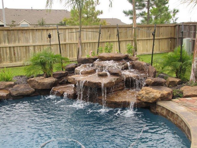 Pool Waterfall Ideas You Can Recreate in Your Backyard ...